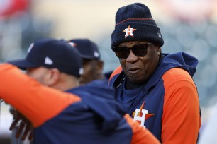 Dusty Baker and the Astros will face the Rangers in the American League Championship Series.