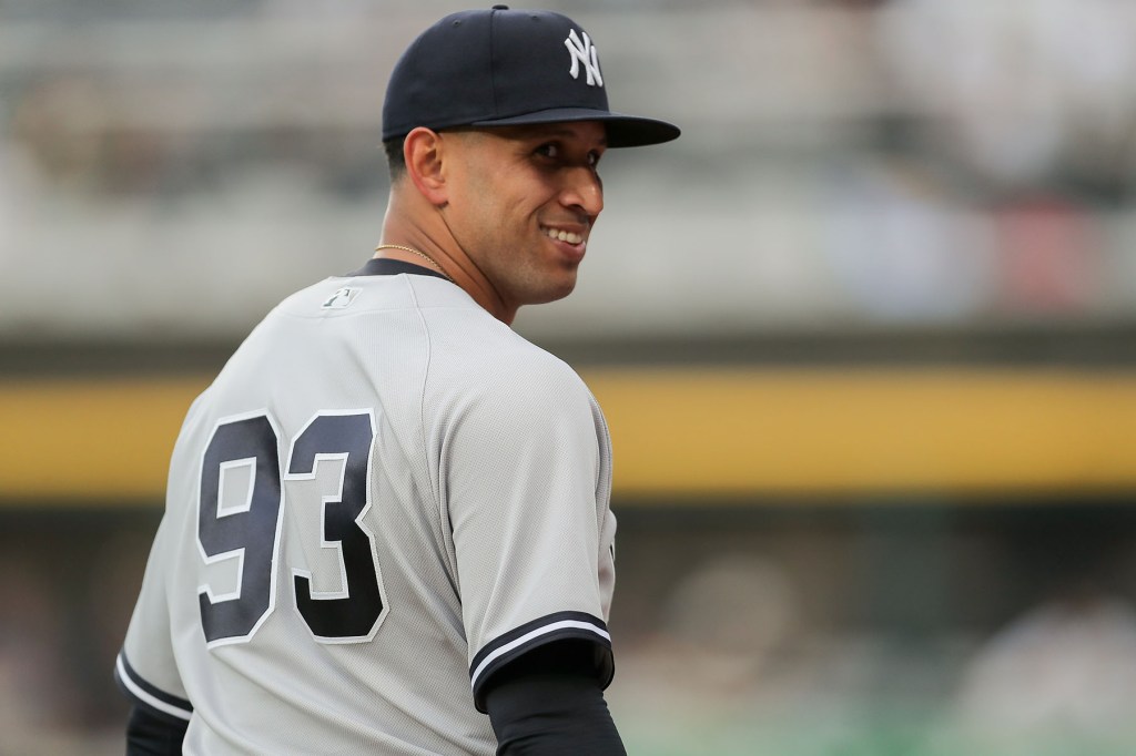 New York Yankees relief pitcher Keynan Middleton (93) smiles after a comment from the crowd before a Major League Baseball game between the New York Yankees and the Chicago White Sox on August 7, 2023 at Guaranteed Rate Field in Chicago, IL